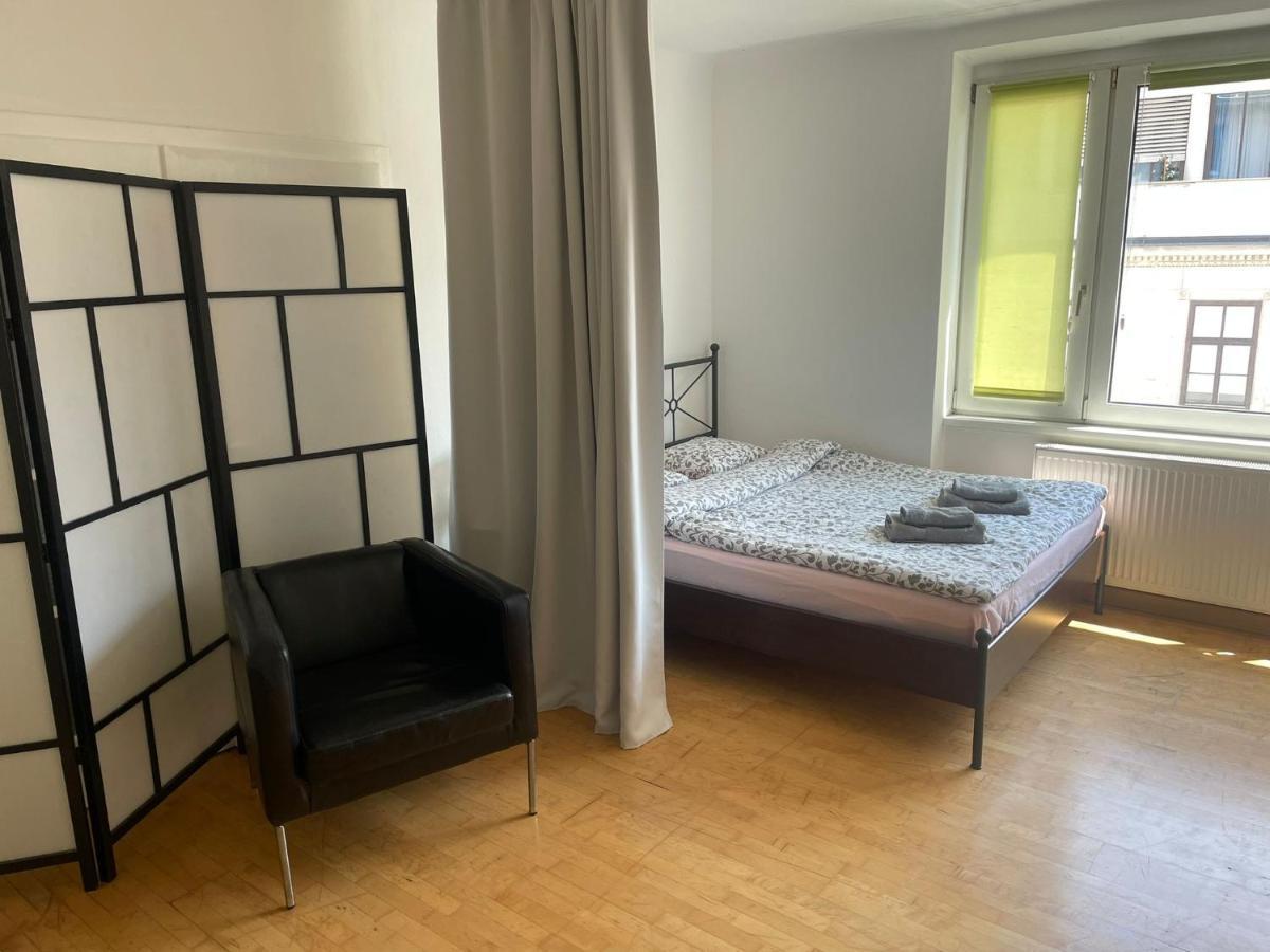 Apartment Seilerstatte Vienna Luaran gambar