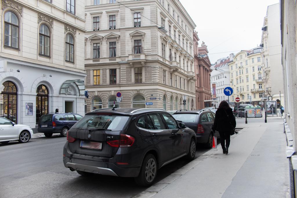 Apartment Seilerstatte Vienna Luaran gambar